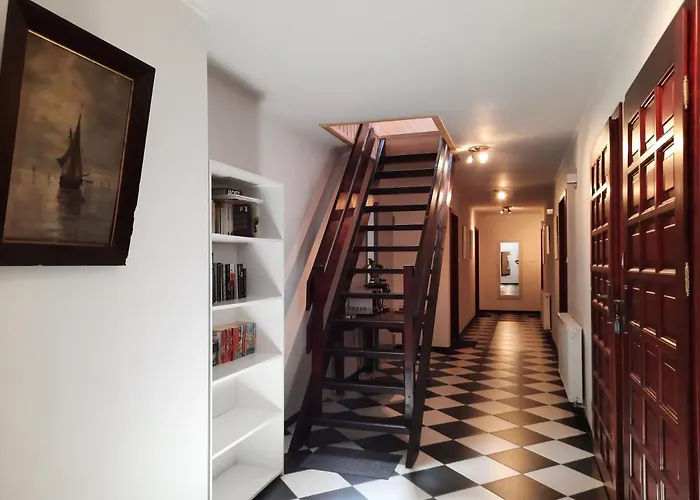 Goscinne Neptunia 3*