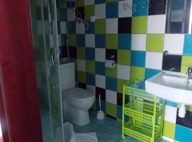 Goscinne Neptunia ياروسوافيتس